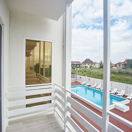 Family Hotel Happy Inn Zatoka Eksteriør bilde