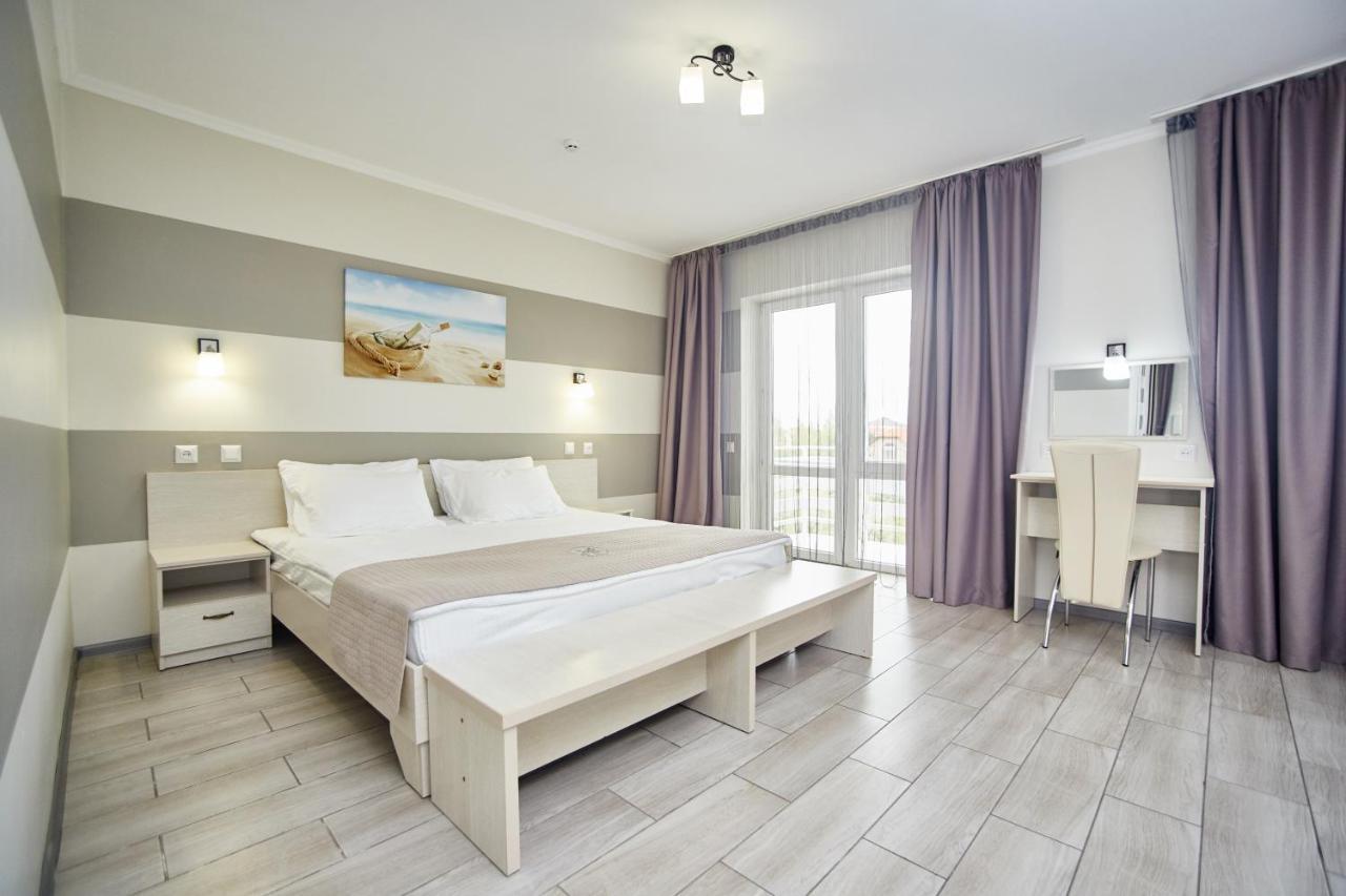 Family Hotel Happy Inn Zatoka Eksteriør bilde