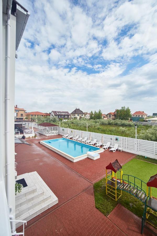 Family Hotel Happy Inn Zatoka Eksteriør bilde