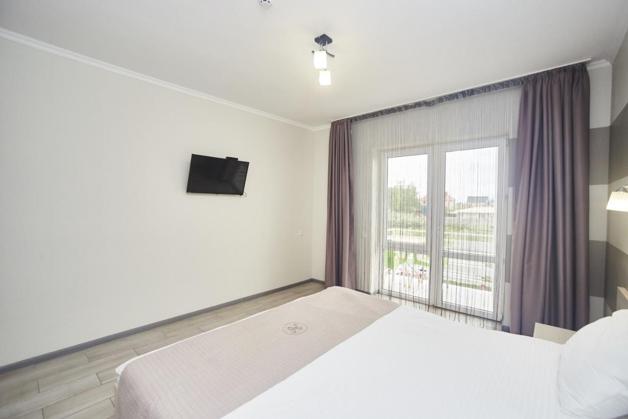 Family Hotel Happy Inn Zatoka Eksteriør bilde