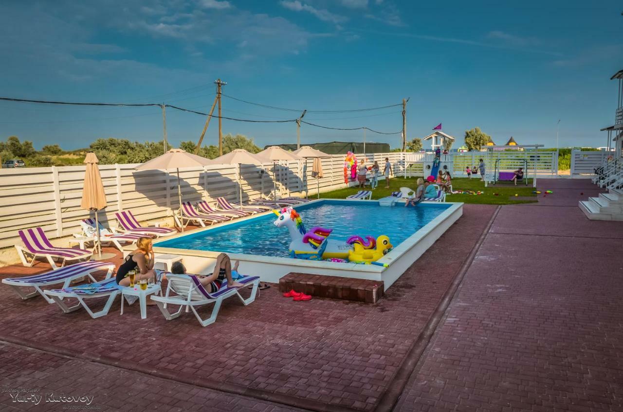 Family Hotel Happy Inn Zatoka Eksteriør bilde