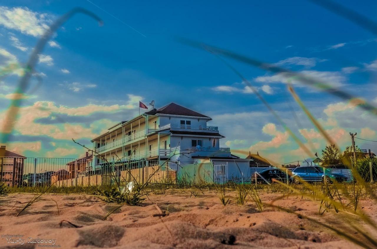 Family Hotel Happy Inn Zatoka Eksteriør bilde